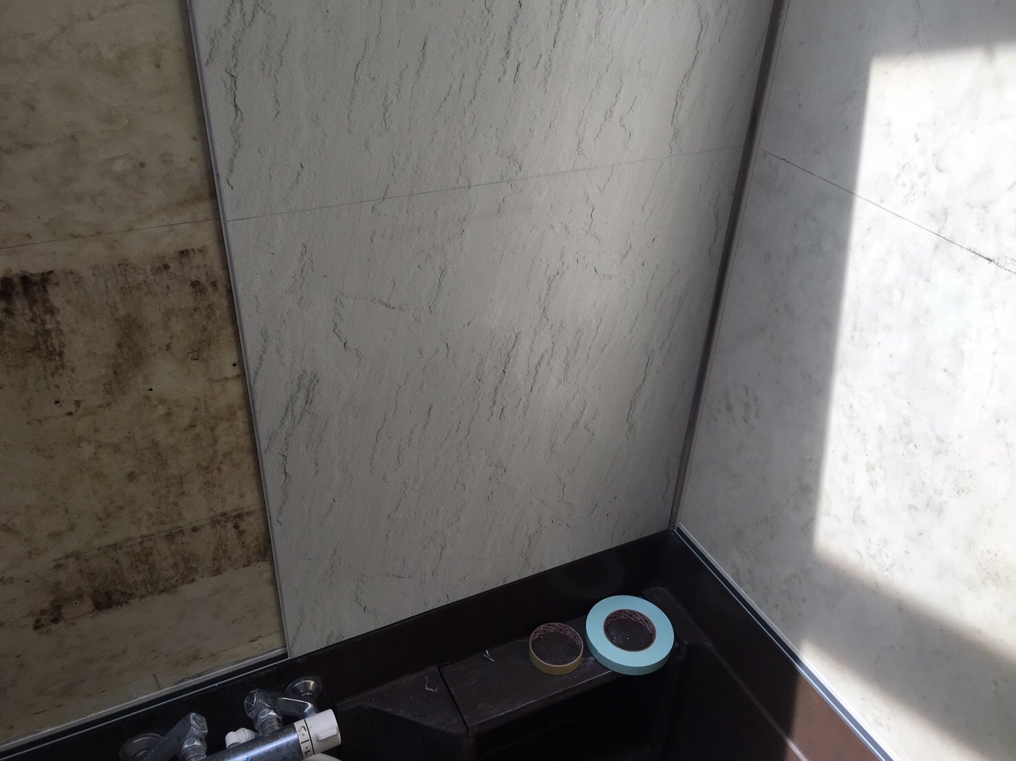 千葉県柏市にて、浴室改修、浴室の壁、パネル施工工事を行いました。