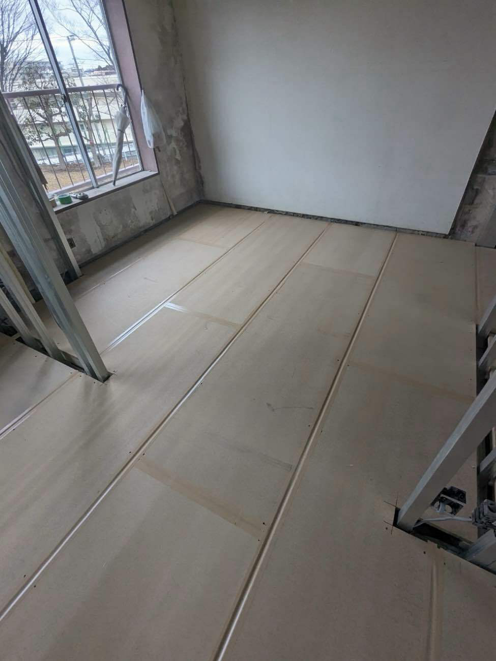 マンション　１日置床　乾式二重床（神奈川県横浜市神奈川区）