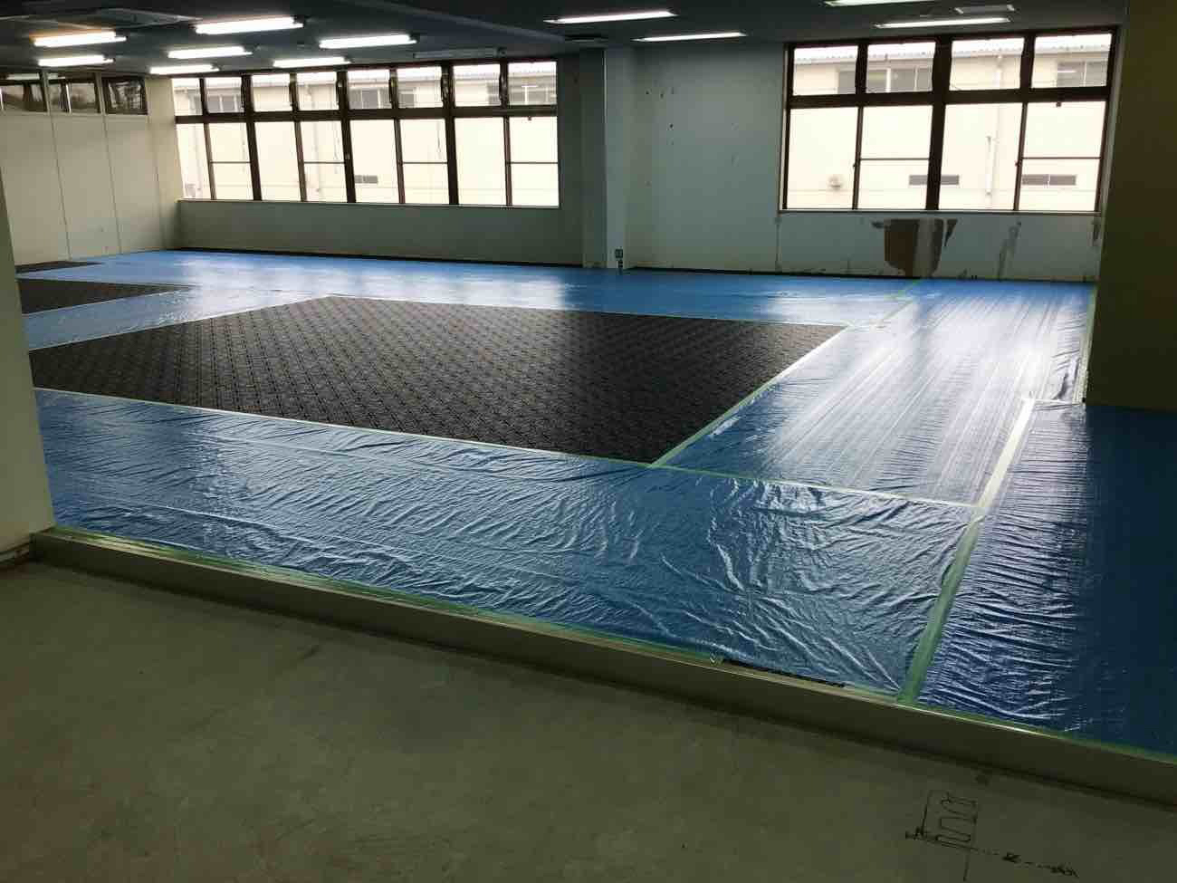 工場　OAフロア工事　TN100（埼玉県入間市）