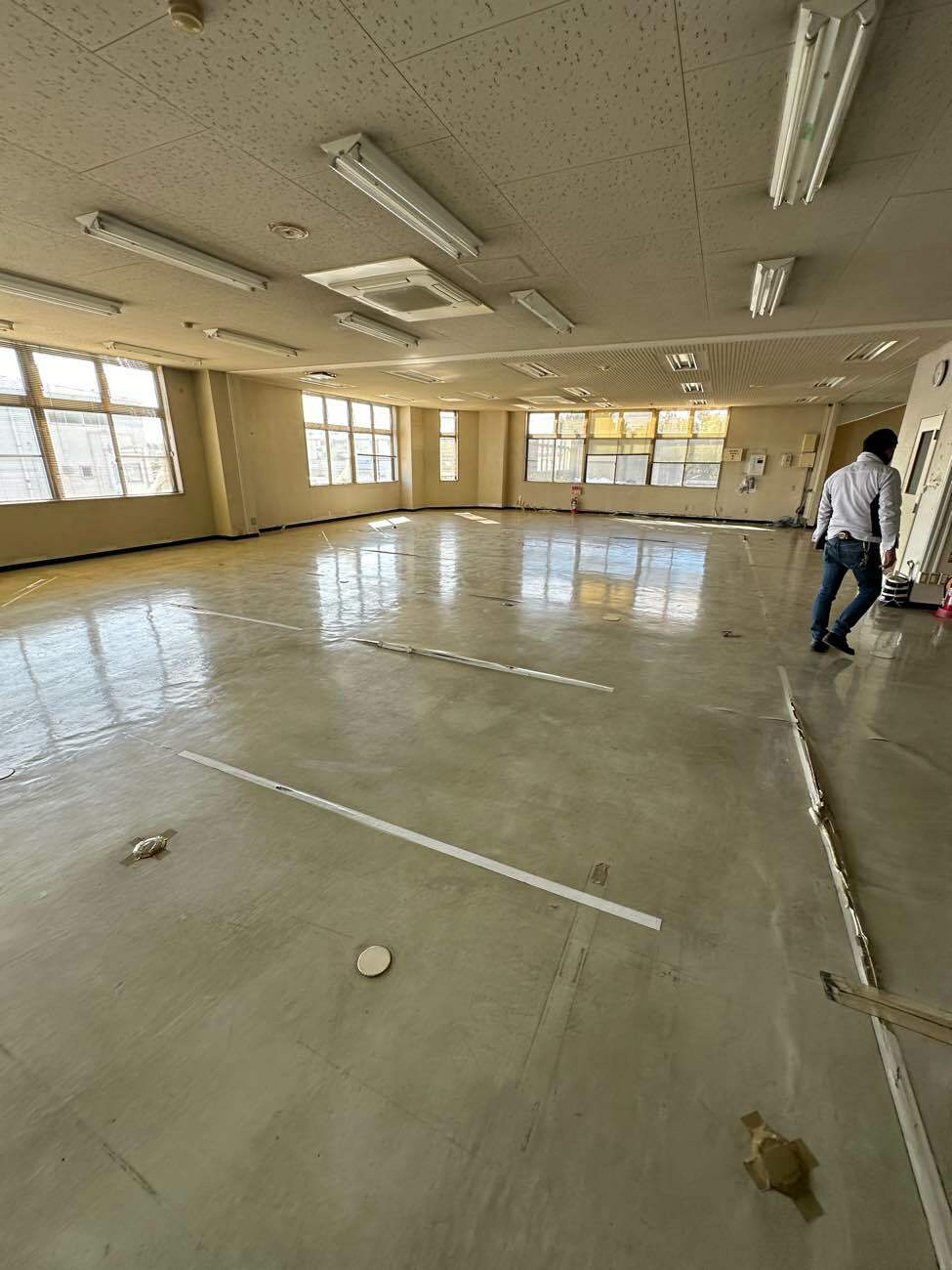 工場　OAフロア工事　TN100（埼玉県入間市）