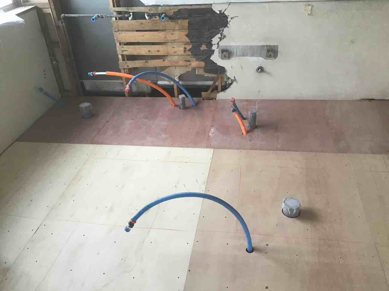 店舗　置床工事　乾式二重床（埼玉県戸田市）