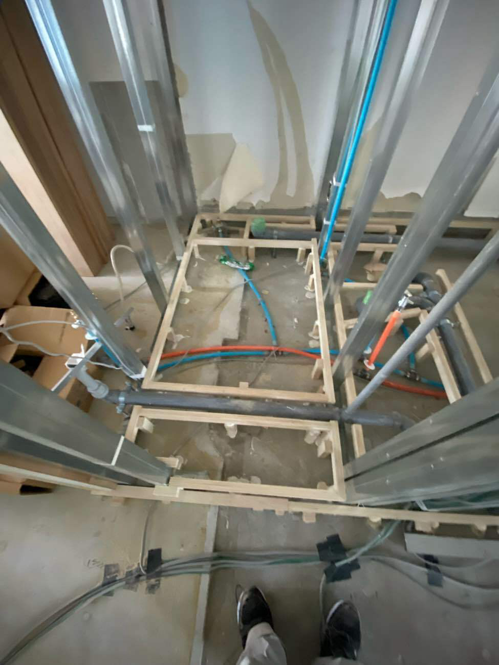 マンション改修　置床工事　フリーフロアCP（神奈川県厚木市）