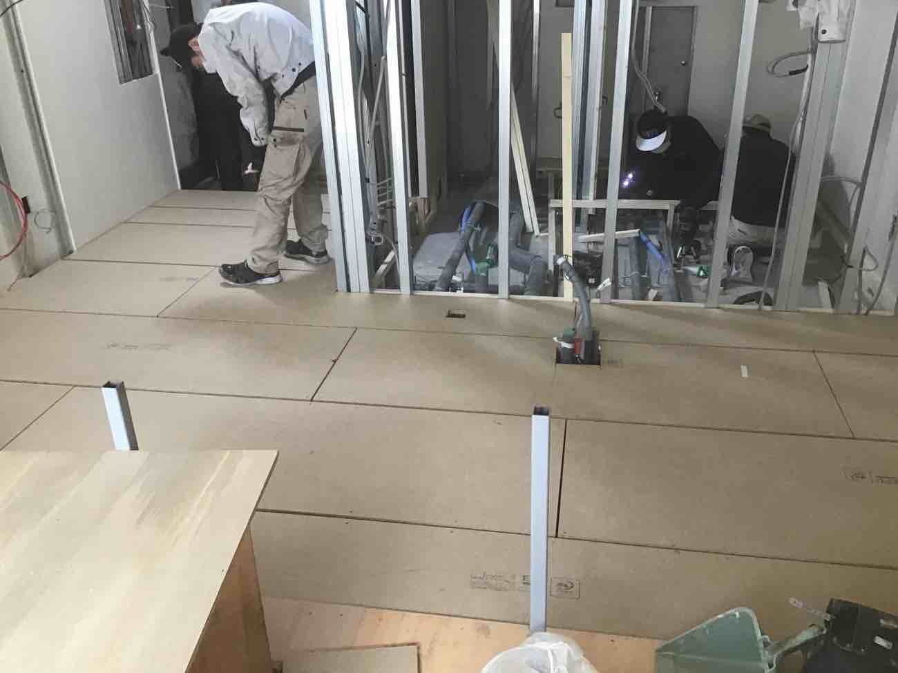 クリニック　置床工事（横浜市戸塚区）