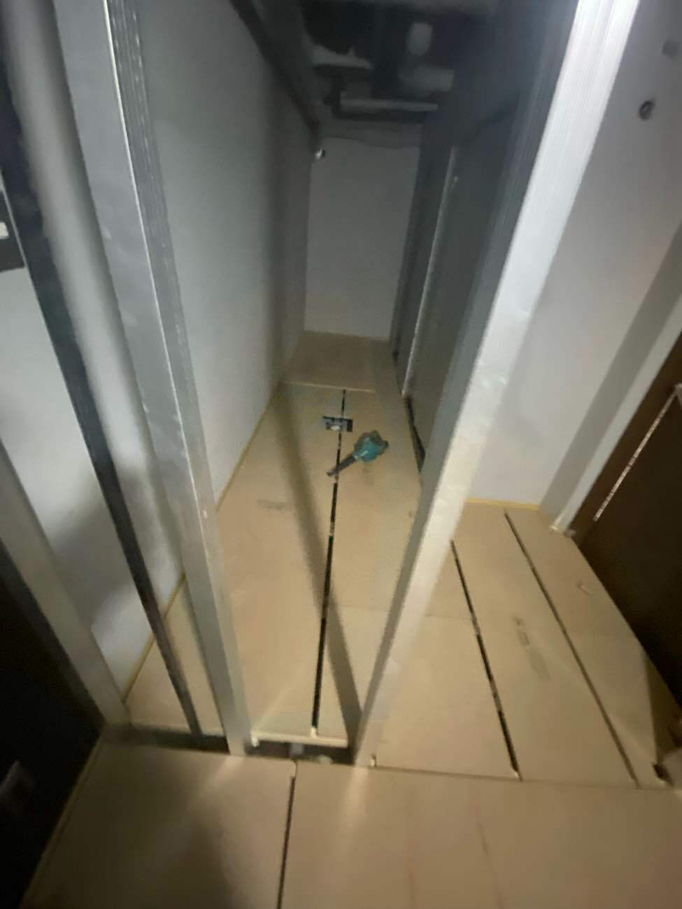 マンション　置床工事　乾式二重床（東京都渋谷区）