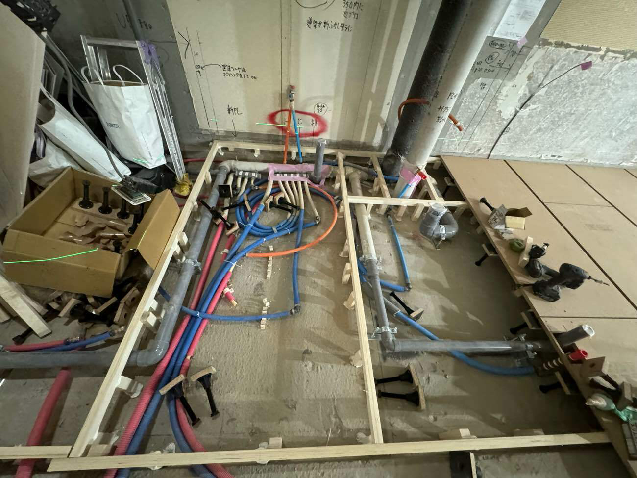 マンション　１日置床工事　フリーフロアCP（東京都港区）