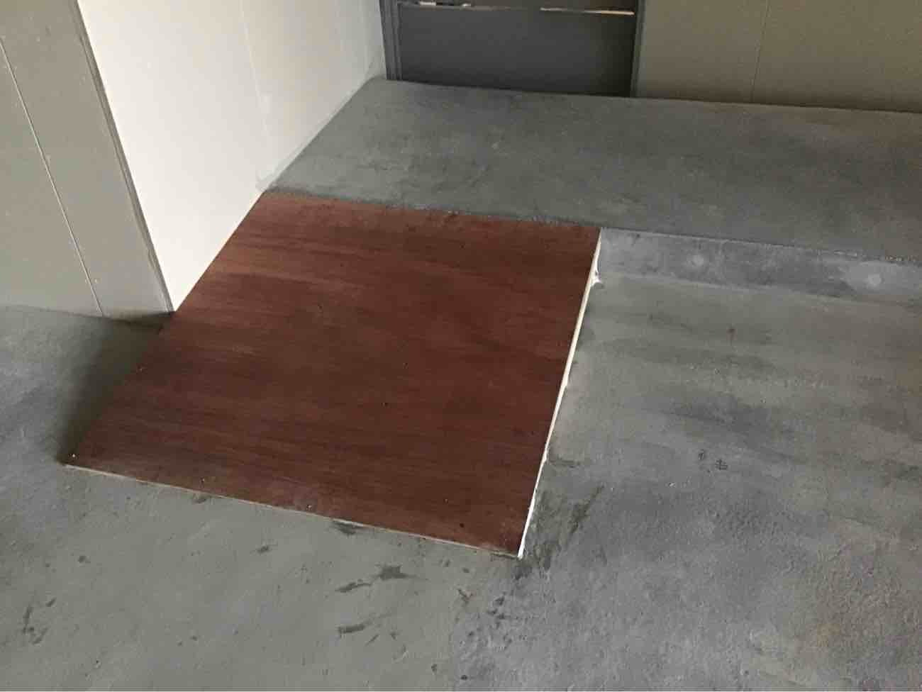 マンション　置床工事　パーチクルボード（東京都世田谷区）