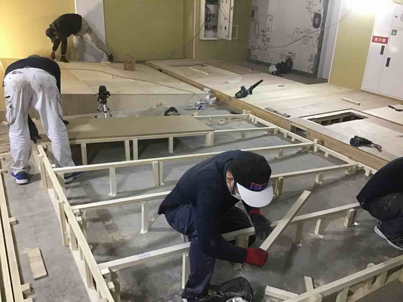 シュミレーションゴルフ店舗　置床工事　乾式二重床（東京都文京区）