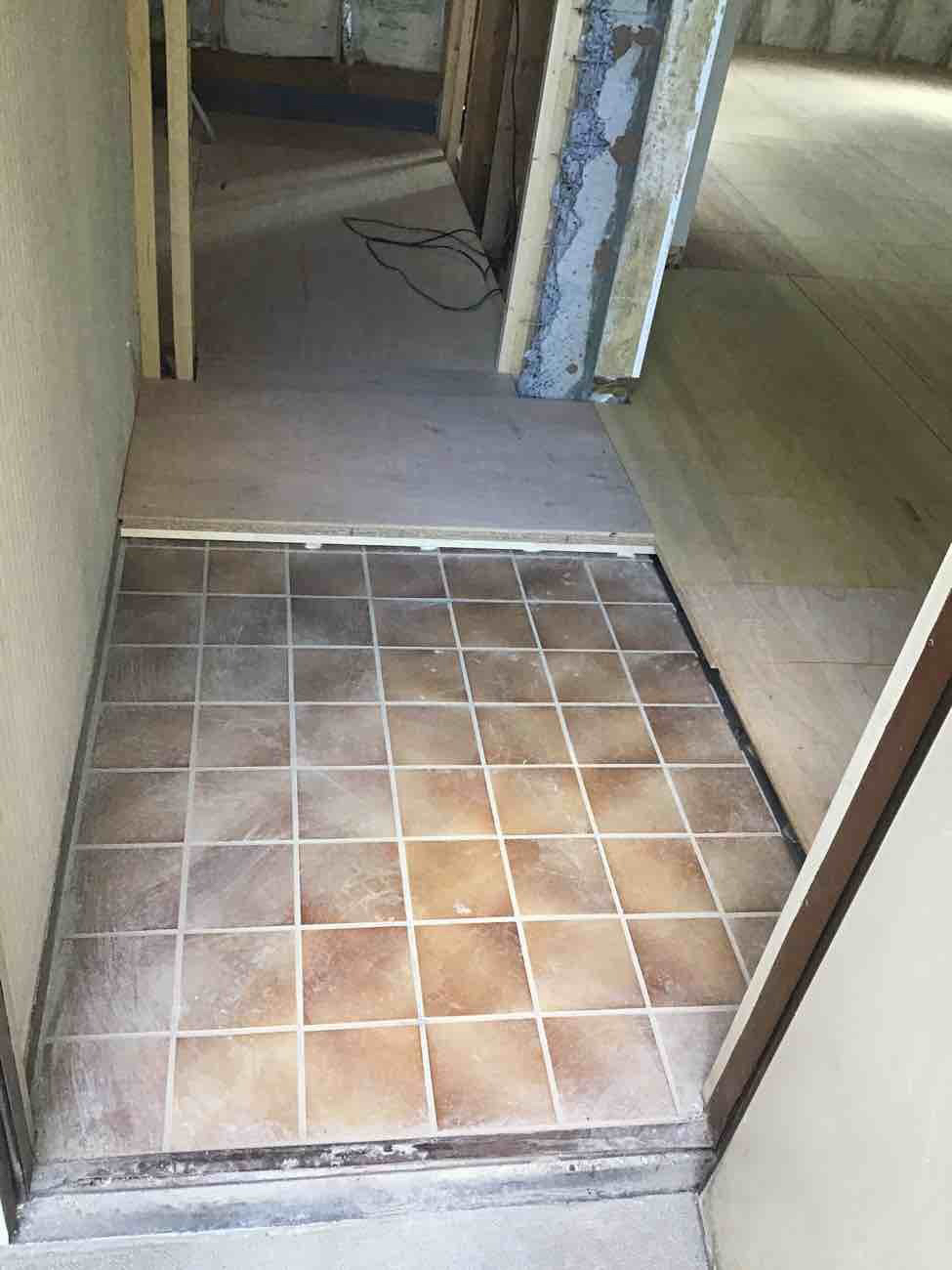 マンション　置床工事　乾式二重床（東京都大田区）