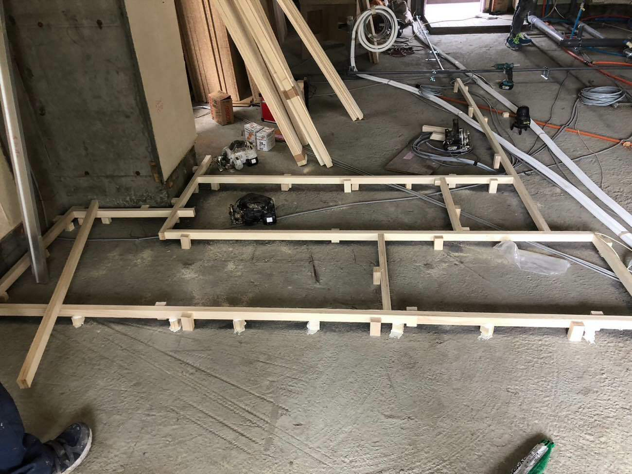 マンション　１日置床工事　フリーフロアCP（東京都港区）