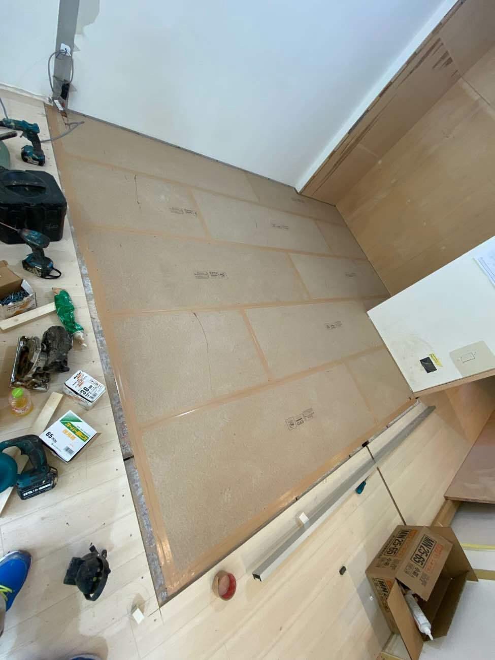 マンション　置床工事　乾式二重床（横浜市泉区）