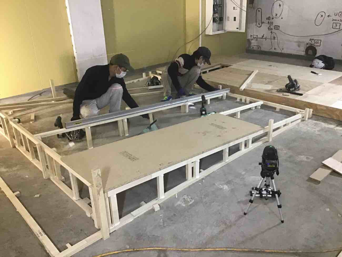 シュミレーションゴルフ店舗　置床工事　乾式二重床（東京都文京区）