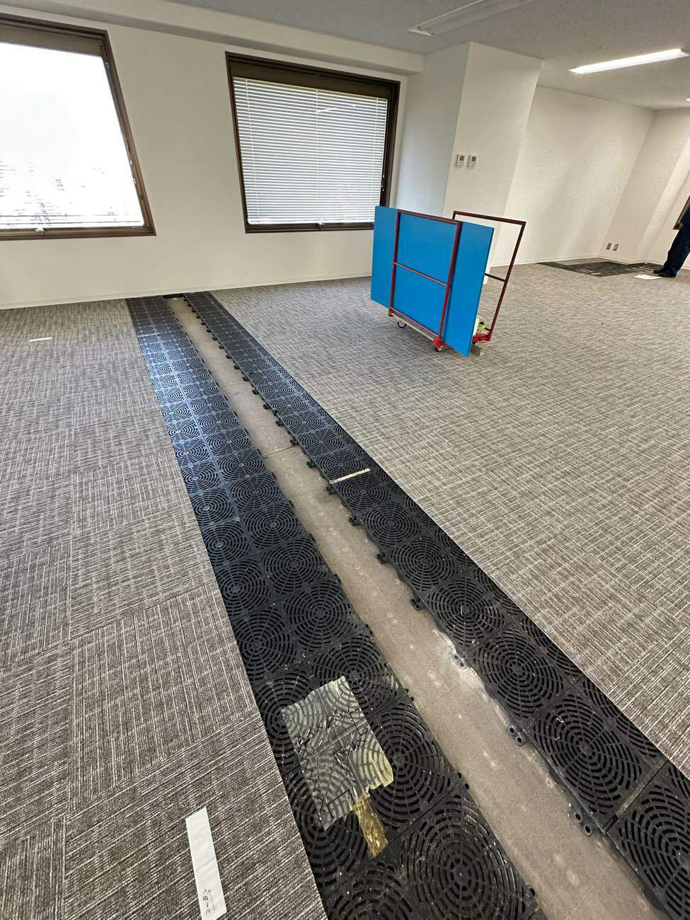 オフィス　OAフロア工事（東京都中央区）