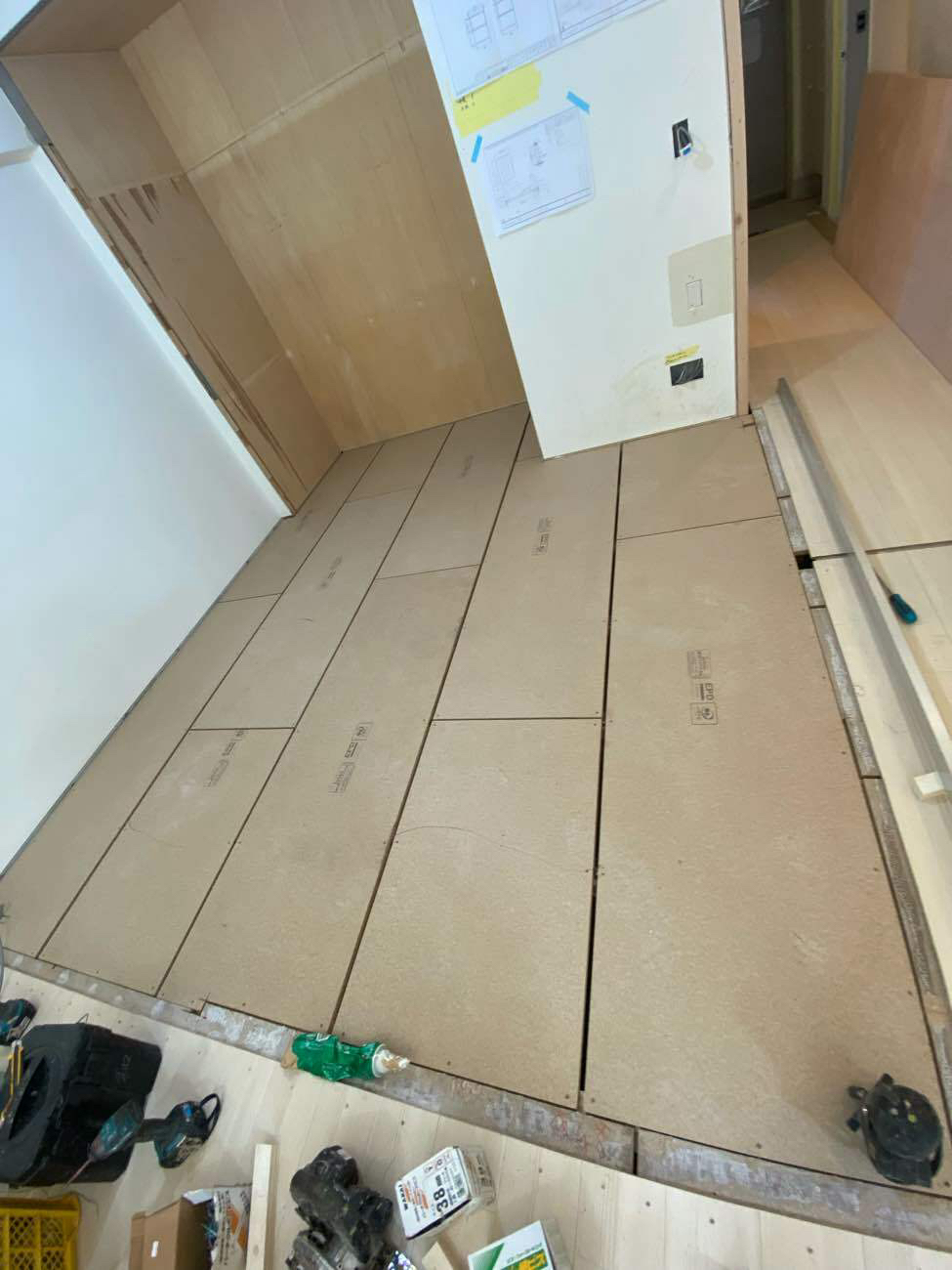 マンション　置床工事　乾式二重床（横浜市泉区）