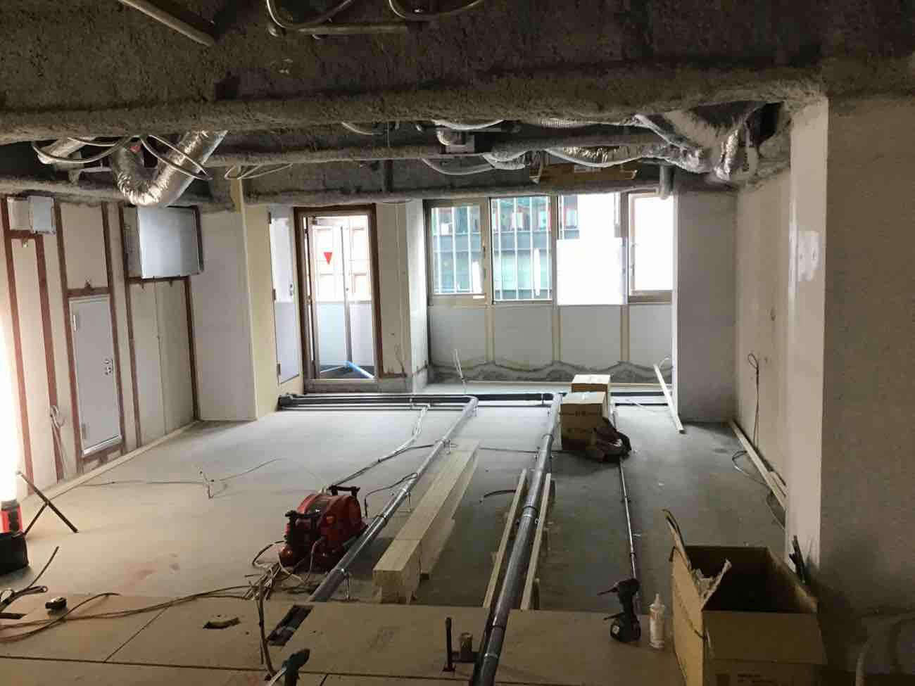 クリニック　置床工事　乾式二重床（東京都渋谷区）