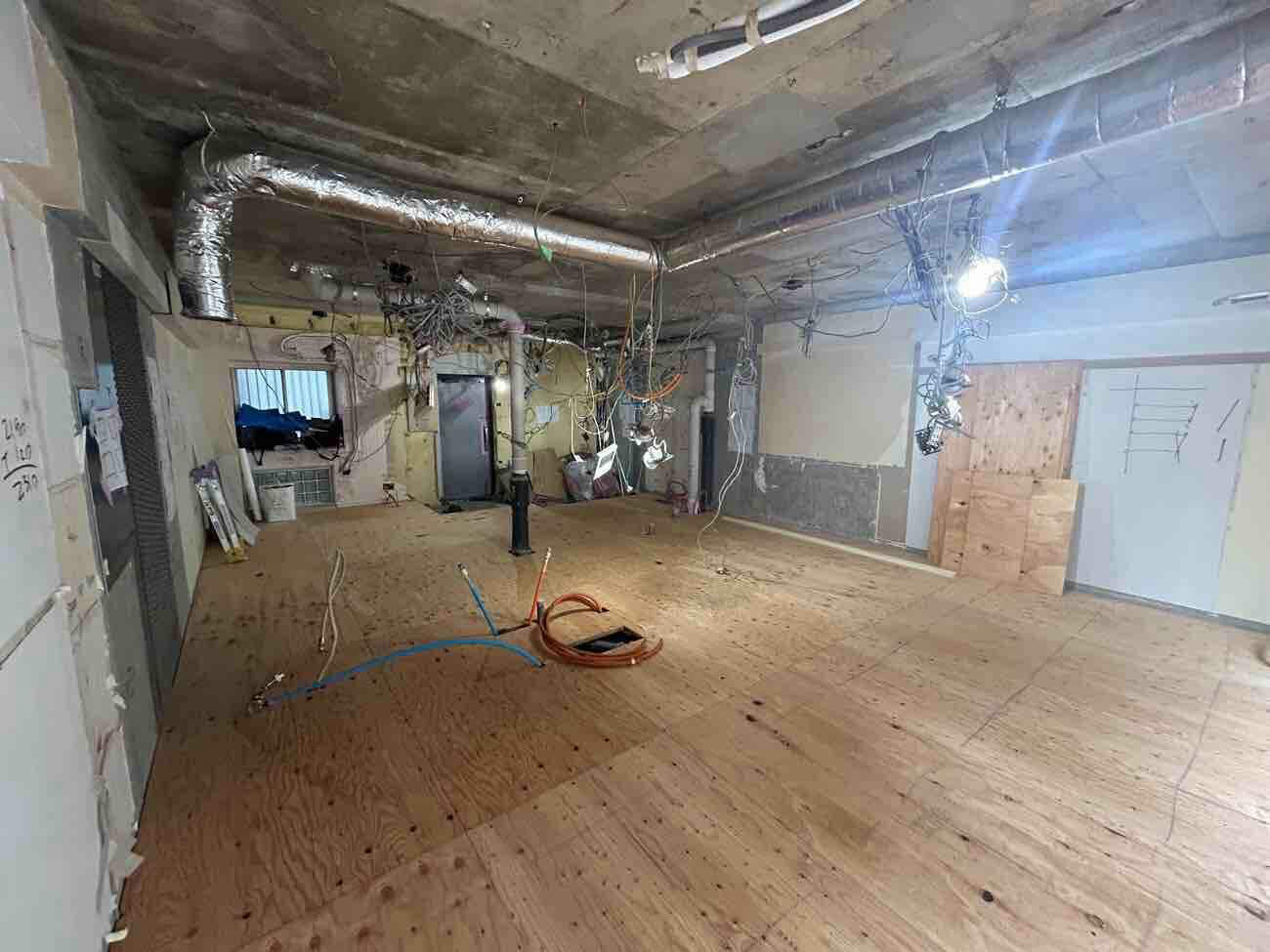 マンション　１日置床工事　フリーフロアCP（東京都港区）