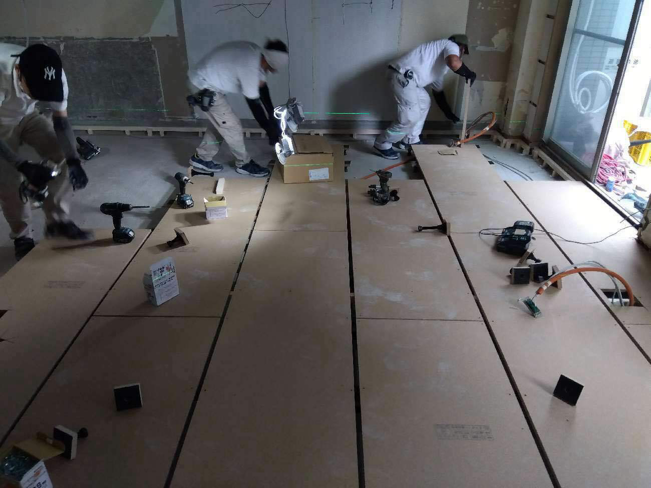 マンション　１日置床工事　フリーフロアCP（東京都港区）