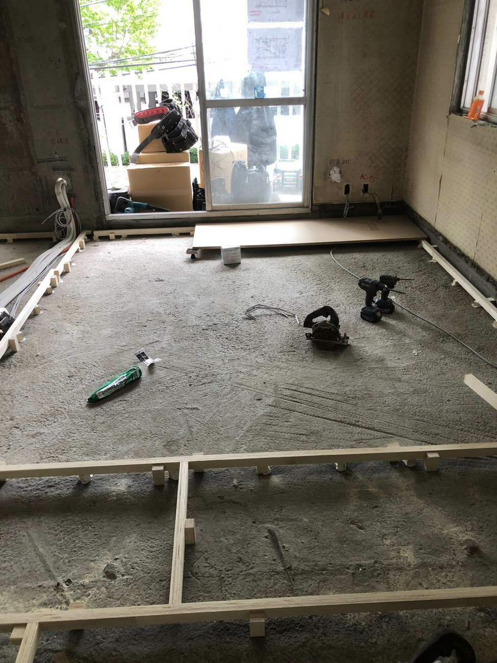 マンション　１日置床工事　フリーフロアCP（東京都港区）