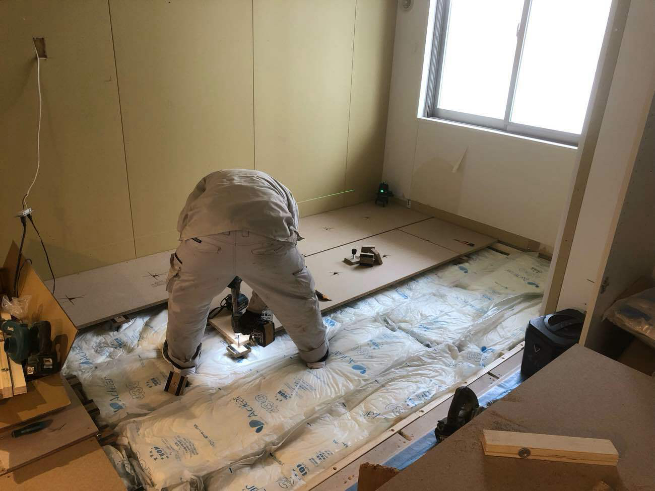 マンション　１日置床工事　乾式二重床（千葉県市川市）
