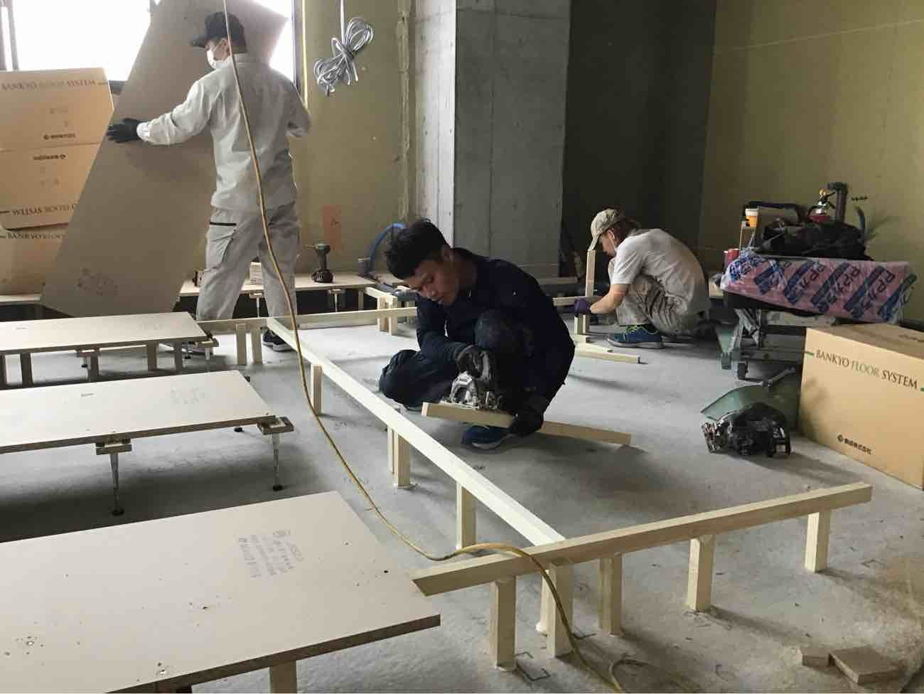 クリニック　置床工事　乾式二重床（東京都世田谷区）