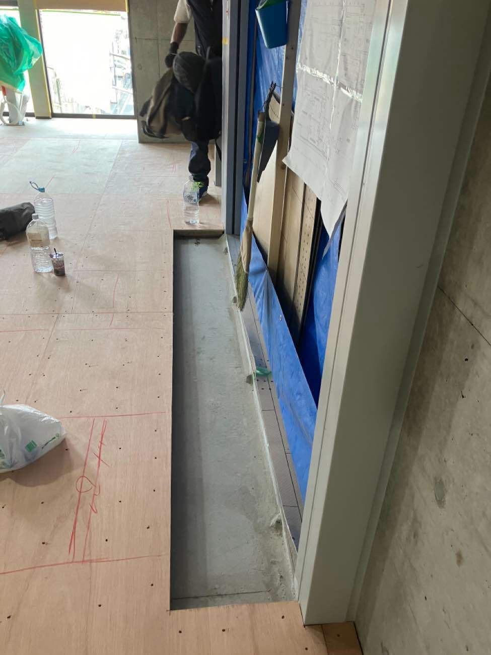 クリニック新築　置床工事　乾式二重床（神奈川県藤沢市）　