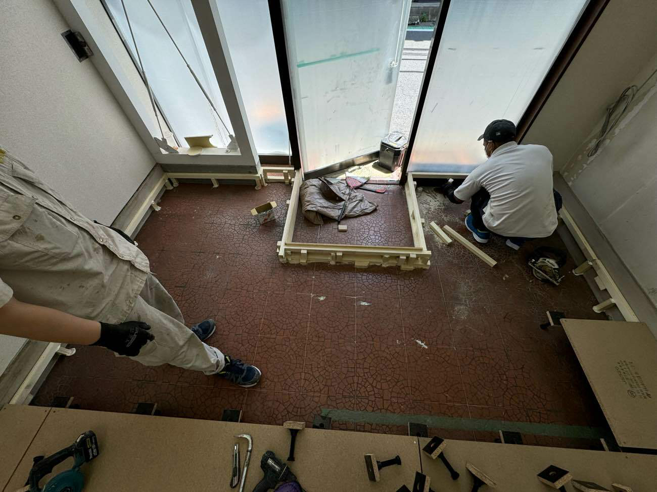 店舗新装　置床工事　乾式二重床（神奈川県大和市）