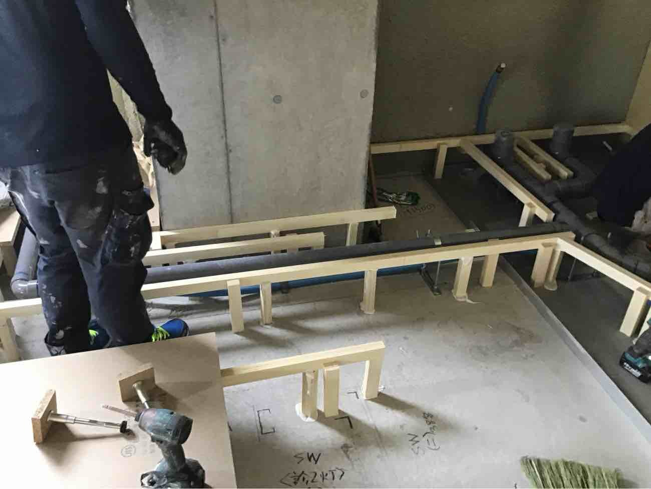 クリニック　置床工事　乾式二重床（東京都世田谷区）