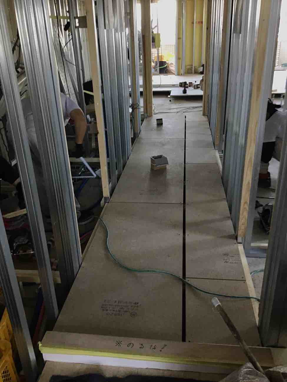 マンション　置床工事　乾式二重床（東京都江戸川区）