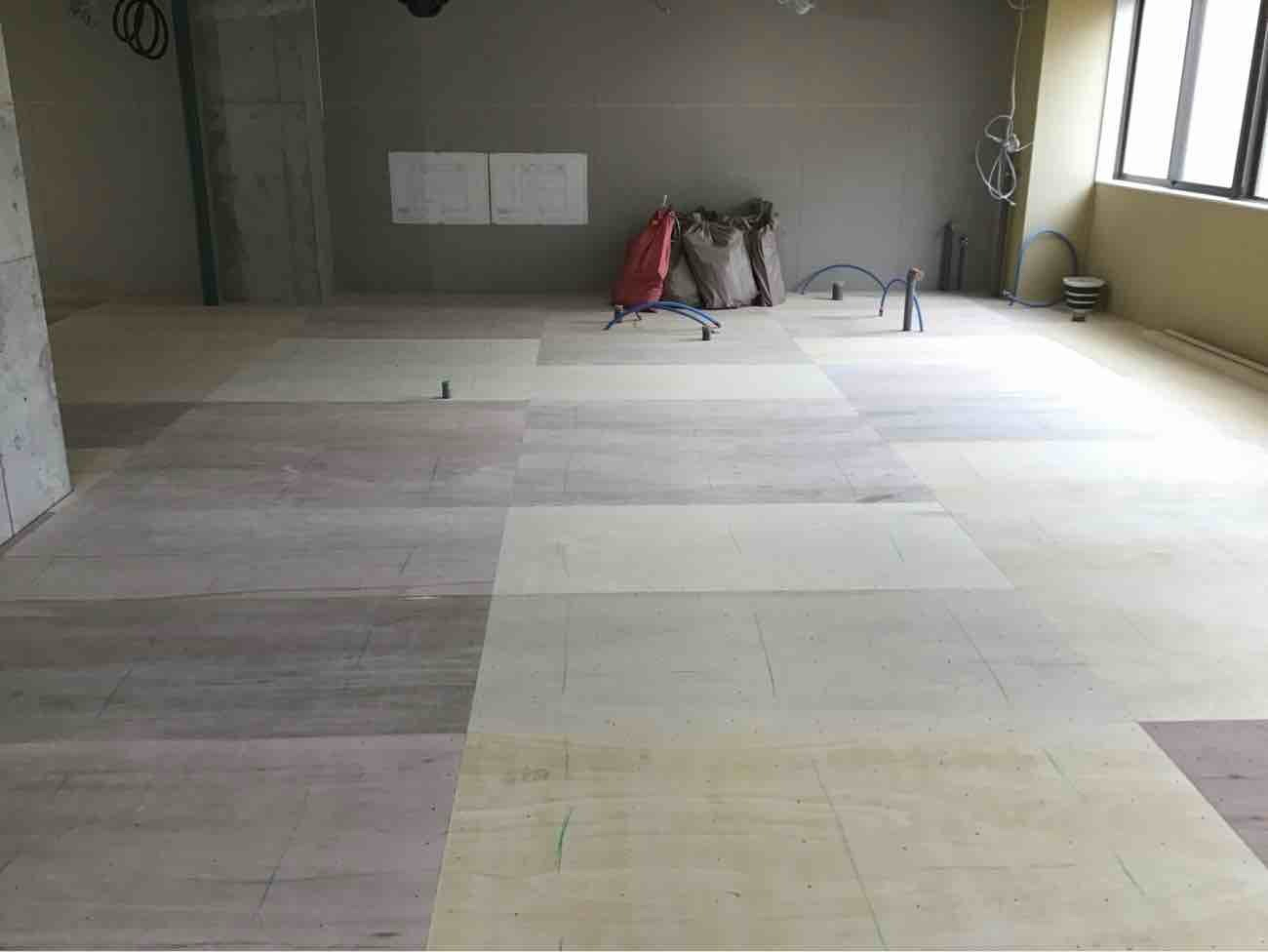 クリニック　置床工事　万協乾式二重床（埼玉県草加市）