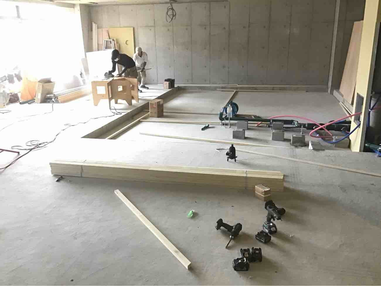 クリニック　置床工事　乾式二重床（千葉県流山市）