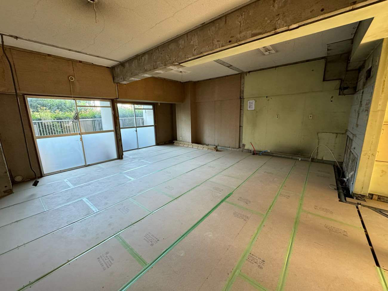 マンション　置床工事　乾式二重床（横浜市戸塚区）