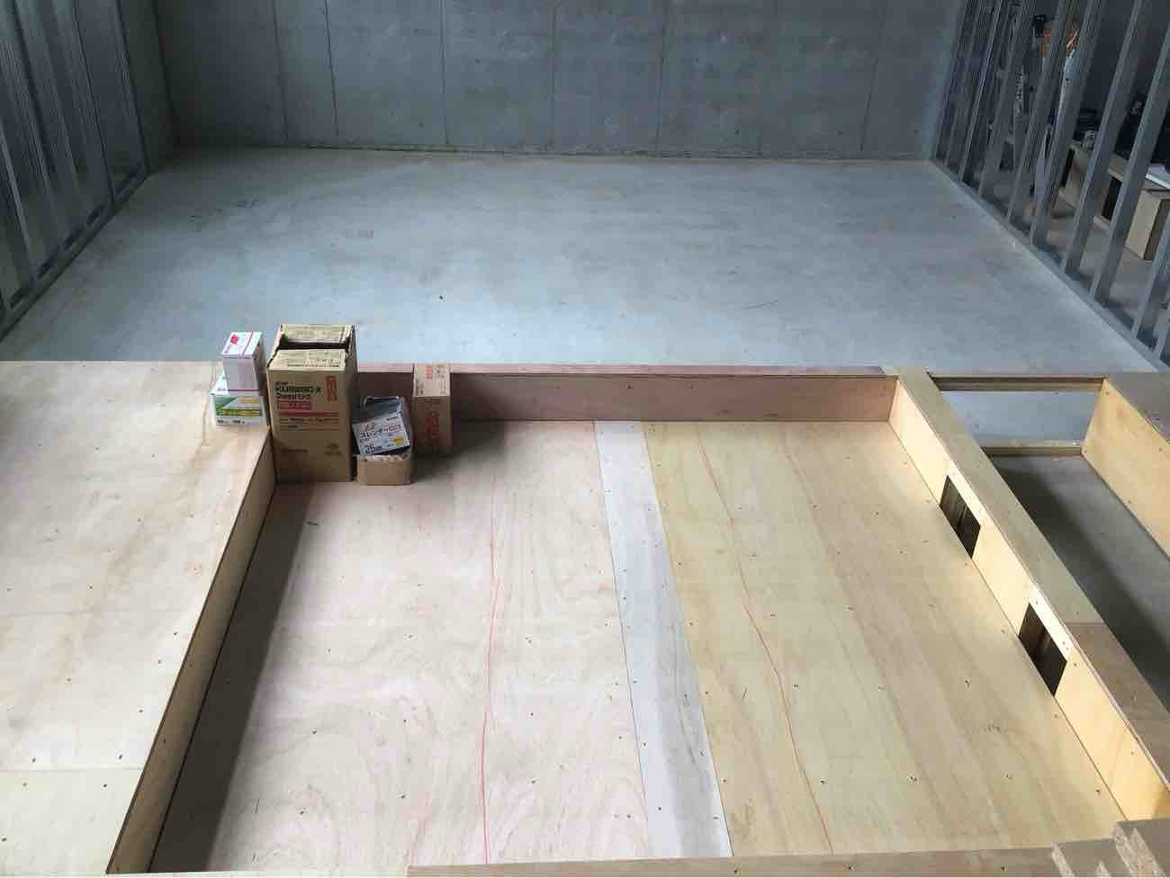 店舗新築　置床工事　乾式二重床（横浜市青葉区）