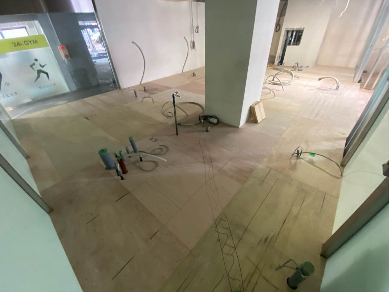 歯科医院　新築　置床工事　乾式二重床（千葉市花見区）