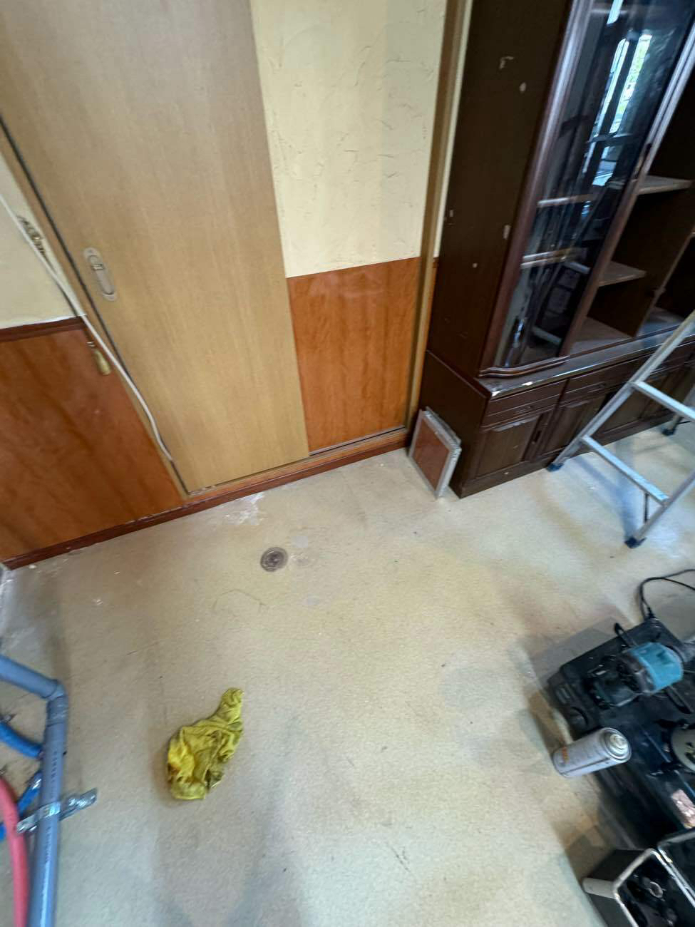 事務所改修　置床工事　乾式二重床（東京都八王子市）