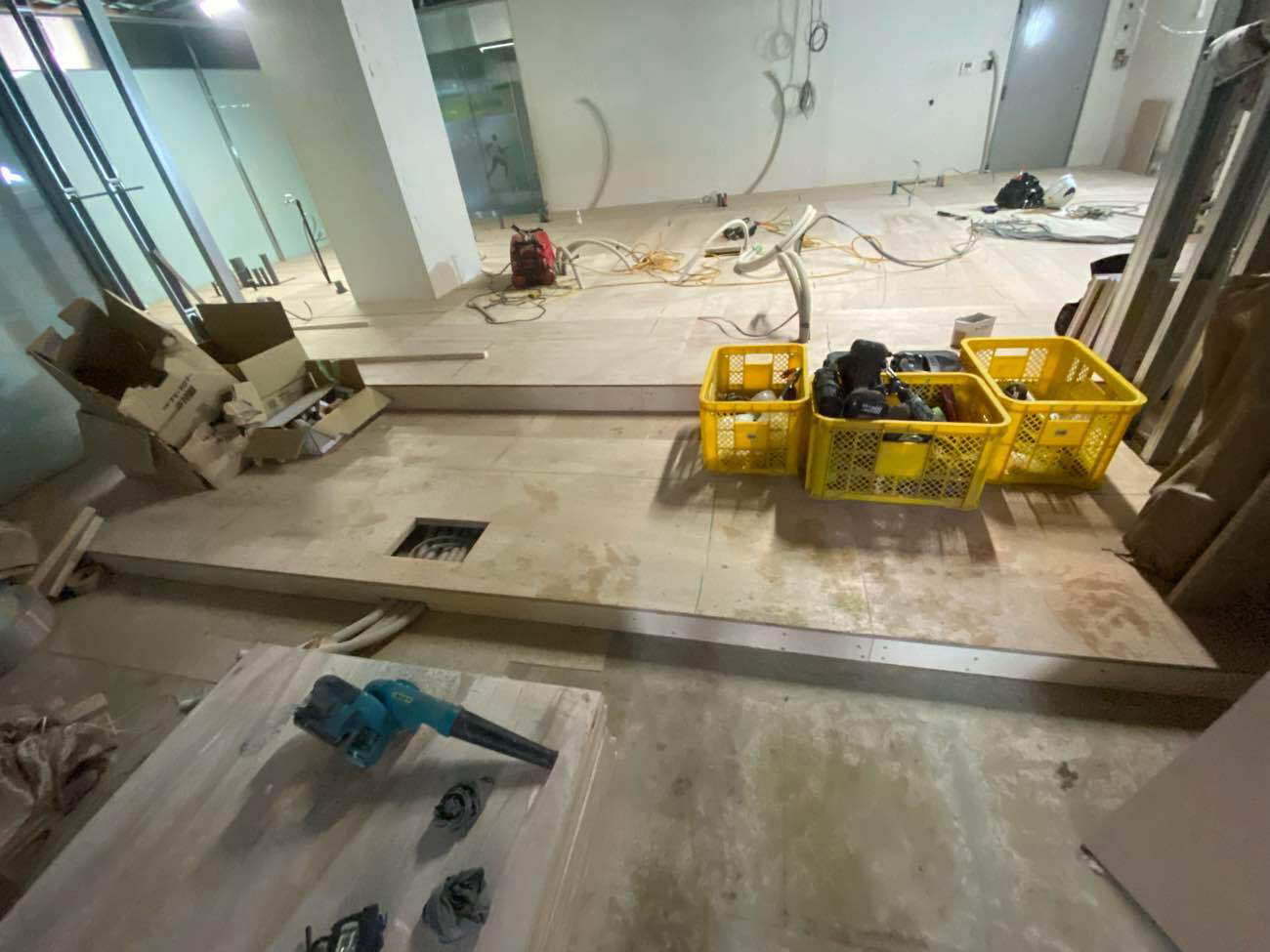 歯科医院　新築　置床工事　乾式二重床（千葉市花見区）