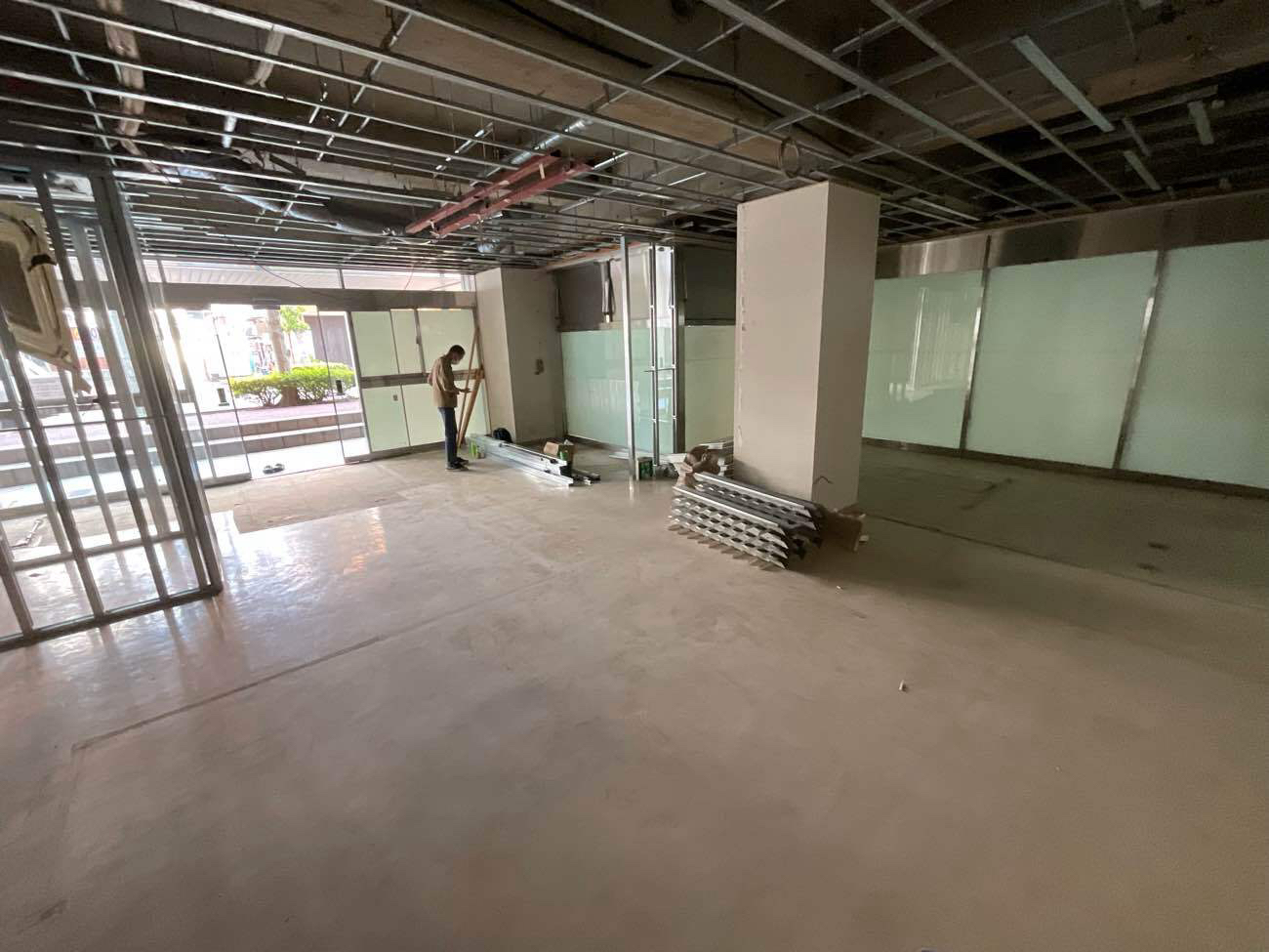 歯科医院　新築　置床工事　乾式二重床（千葉市花見区）