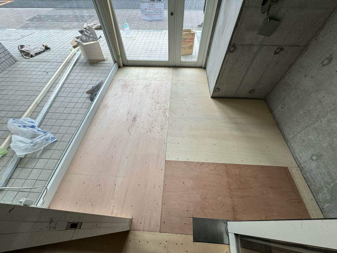 動物病院改修　置床工事　フリーフロアCP（東京都江戸川区）