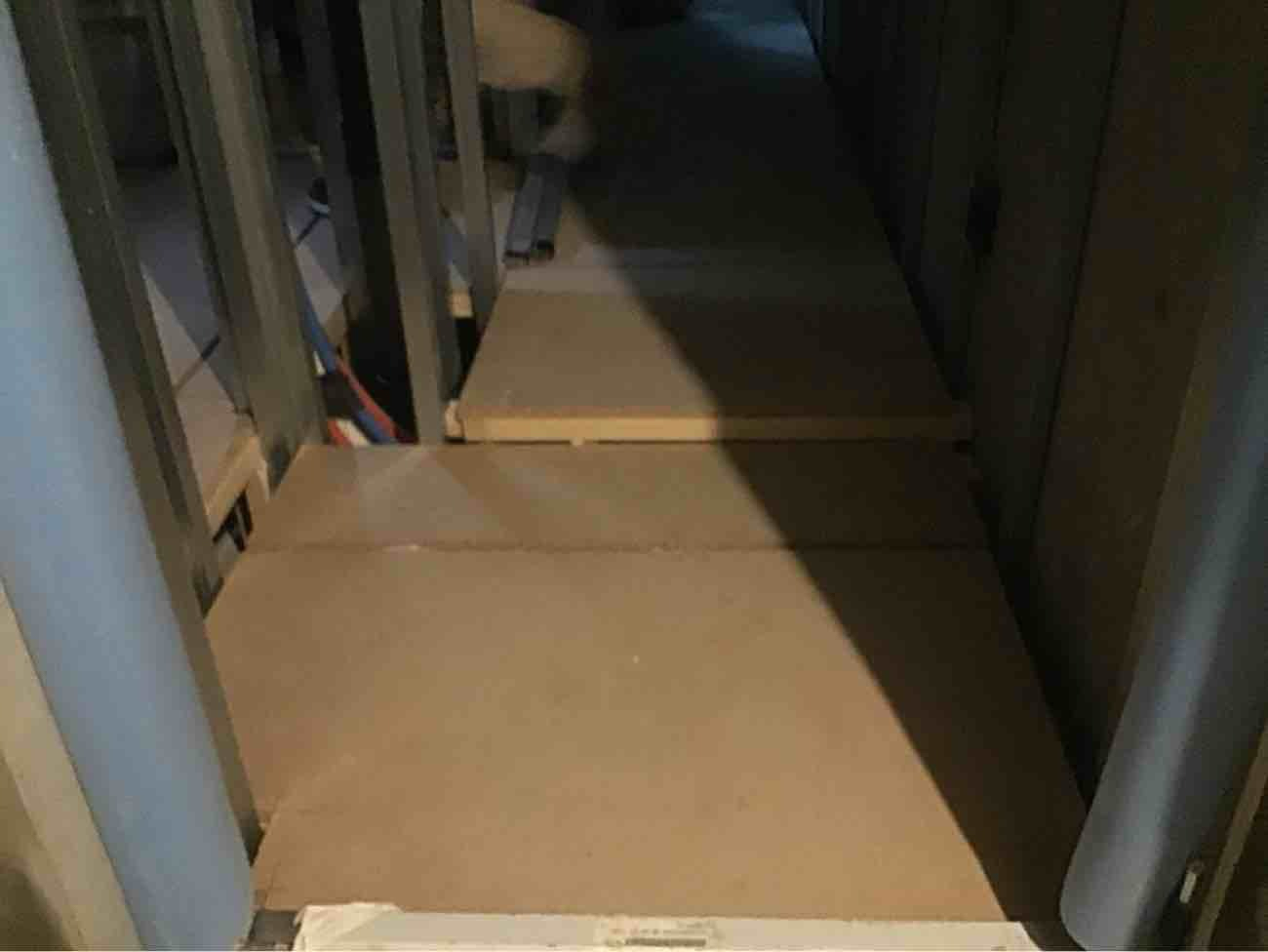 マンション　置床工事　乾式二重床（東京都板橋区）