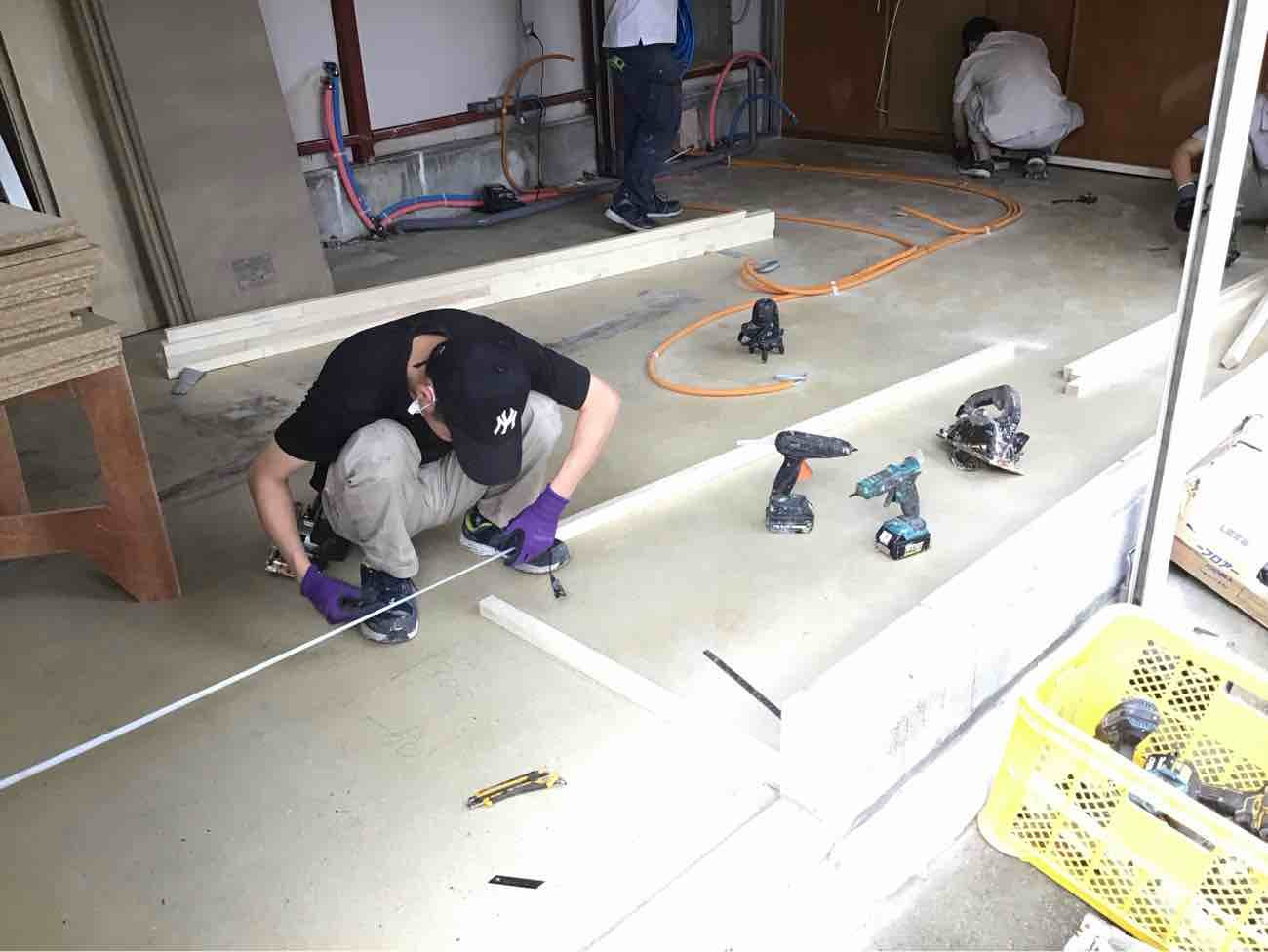 事務所改修　置床工事　乾式二重床（東京都八王子市）