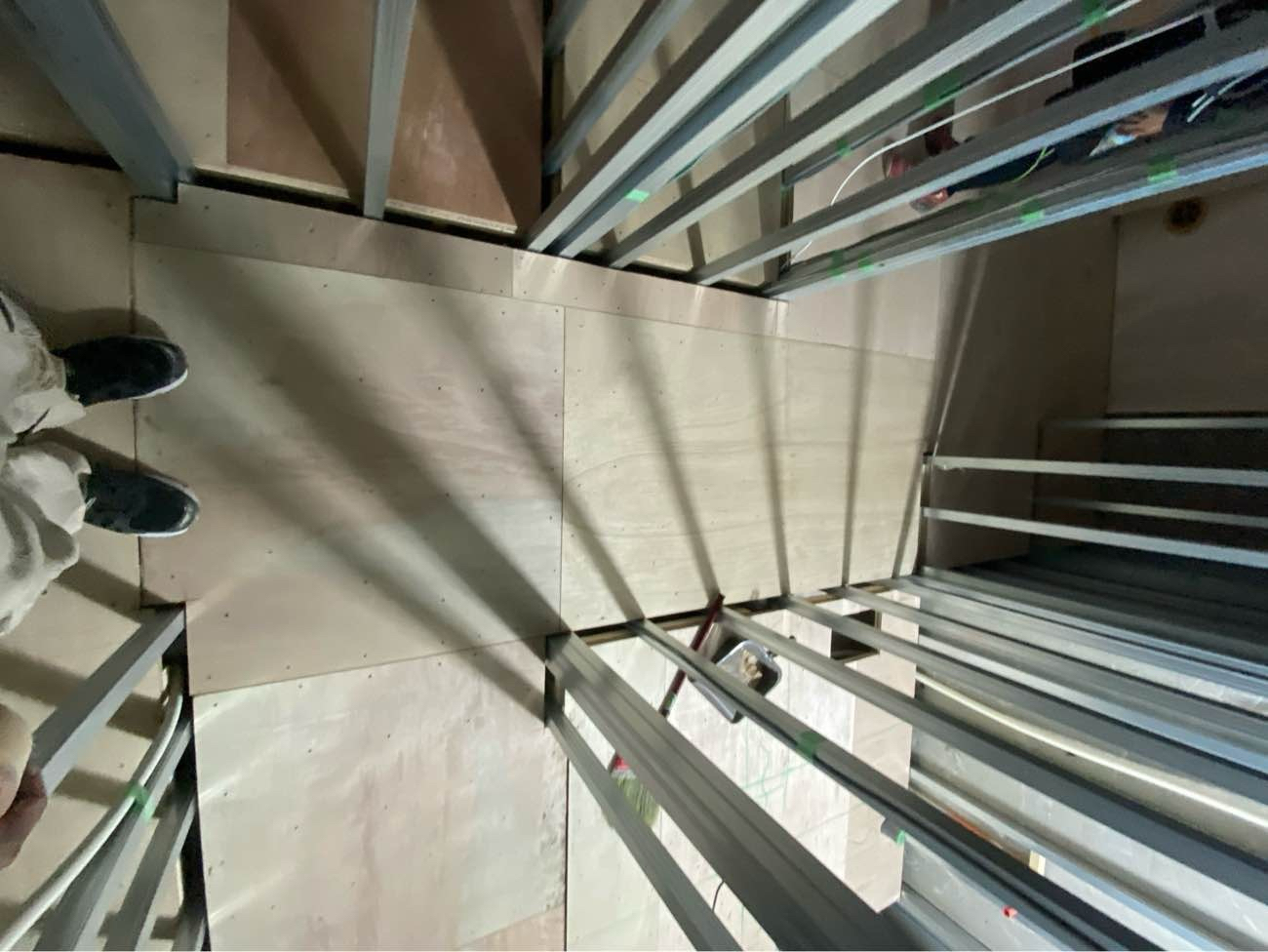 マンション　置床工事　乾式二重床（東京都板橋区）