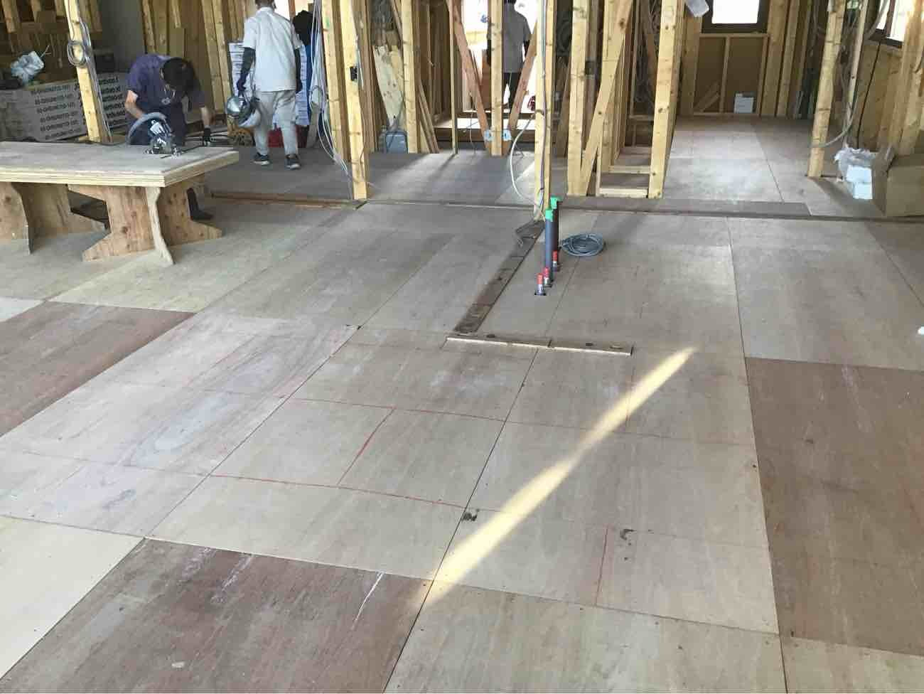 店舗　置床工事　乾式二重床（川崎市麻生区）