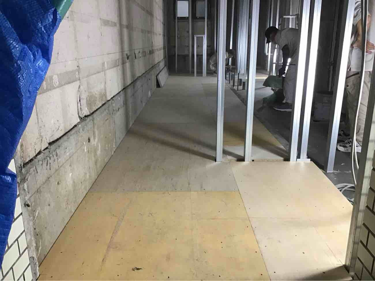 店舗新装　置床工事　乾式二重床（東京都練馬区）