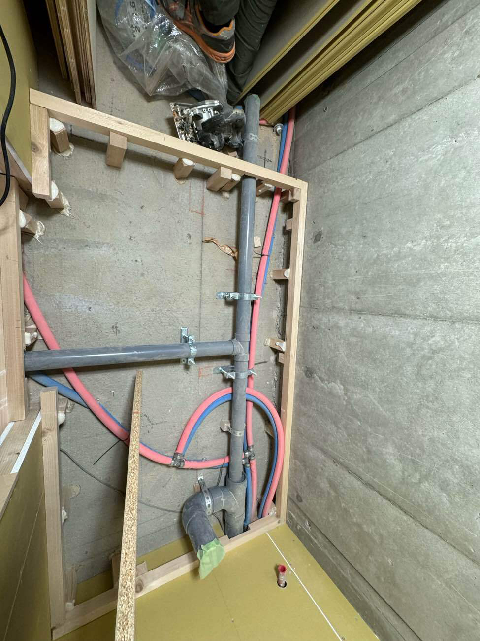 マンション　置床工事　乾式二重床（東京都目黒区）