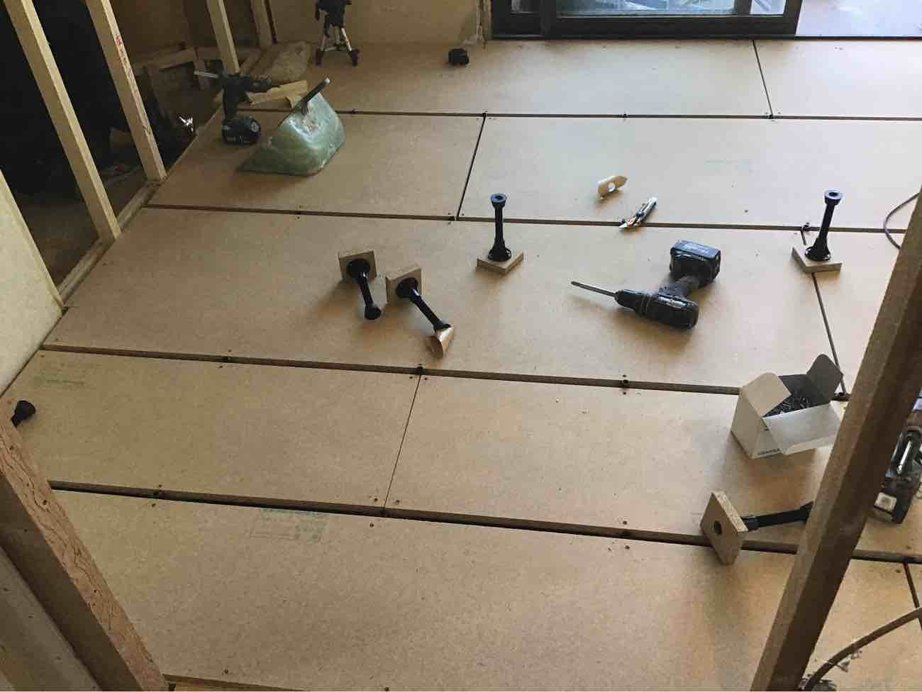マンション　置床工事　乾式二重床（東京都墨田区）