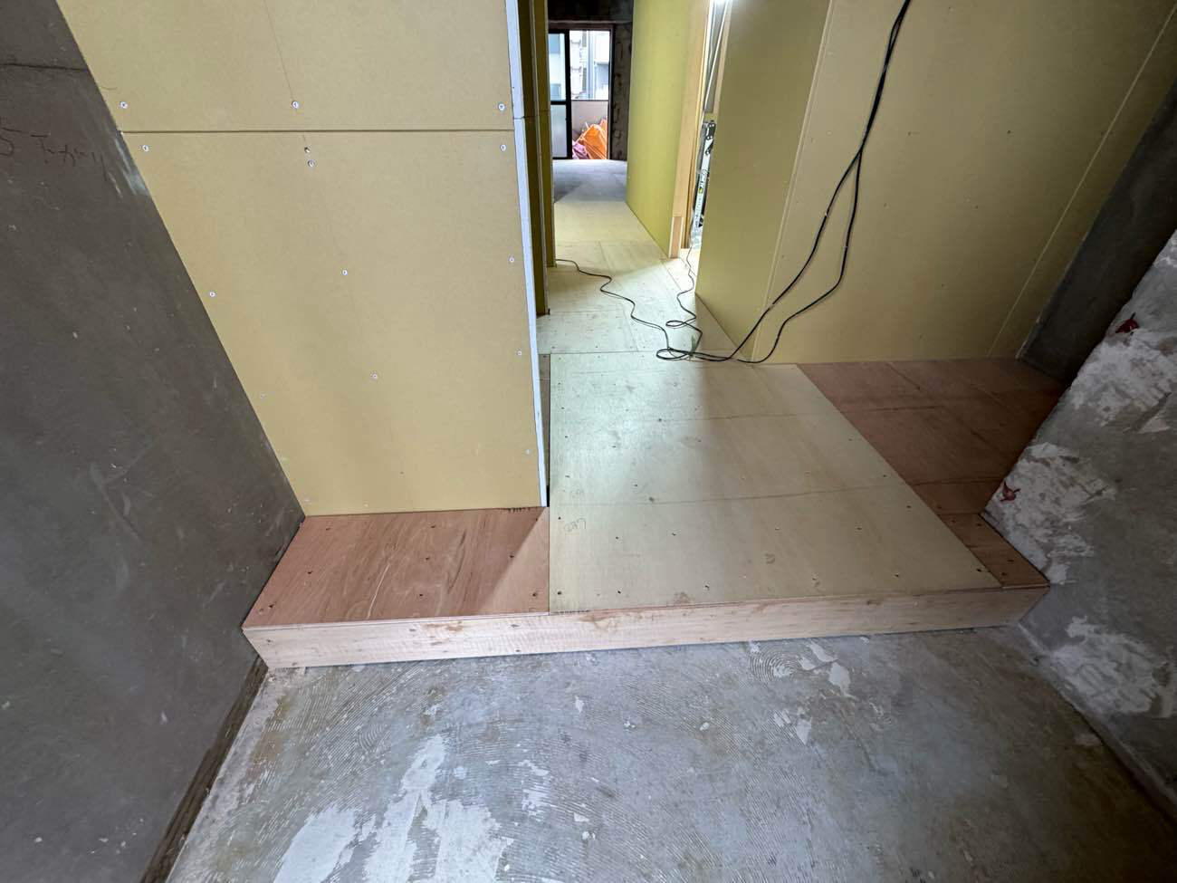 マンション　置床工事　乾式二重床（東京都目黒区）