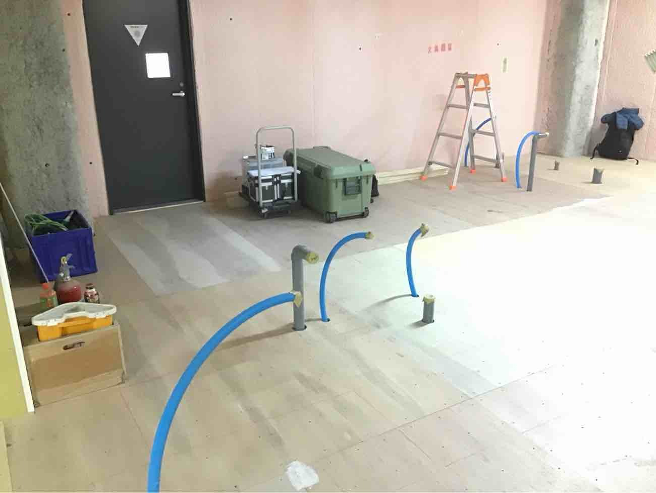 クリニック　置床工事　乾式二重床（埼玉県越谷市）