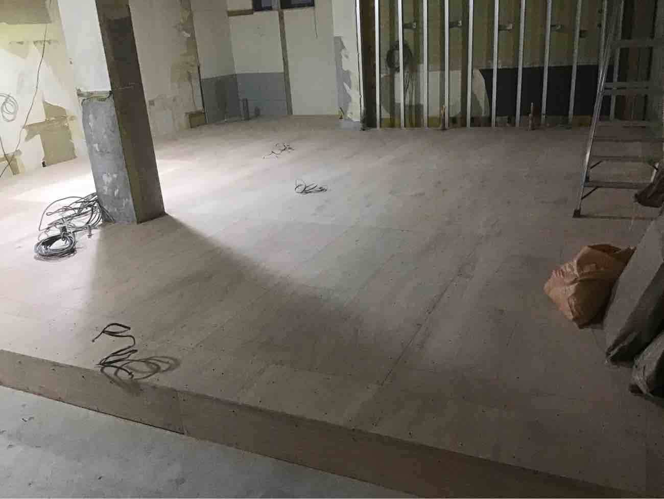 美容室　置床工事　乾式二重床（東京都江戸川区）