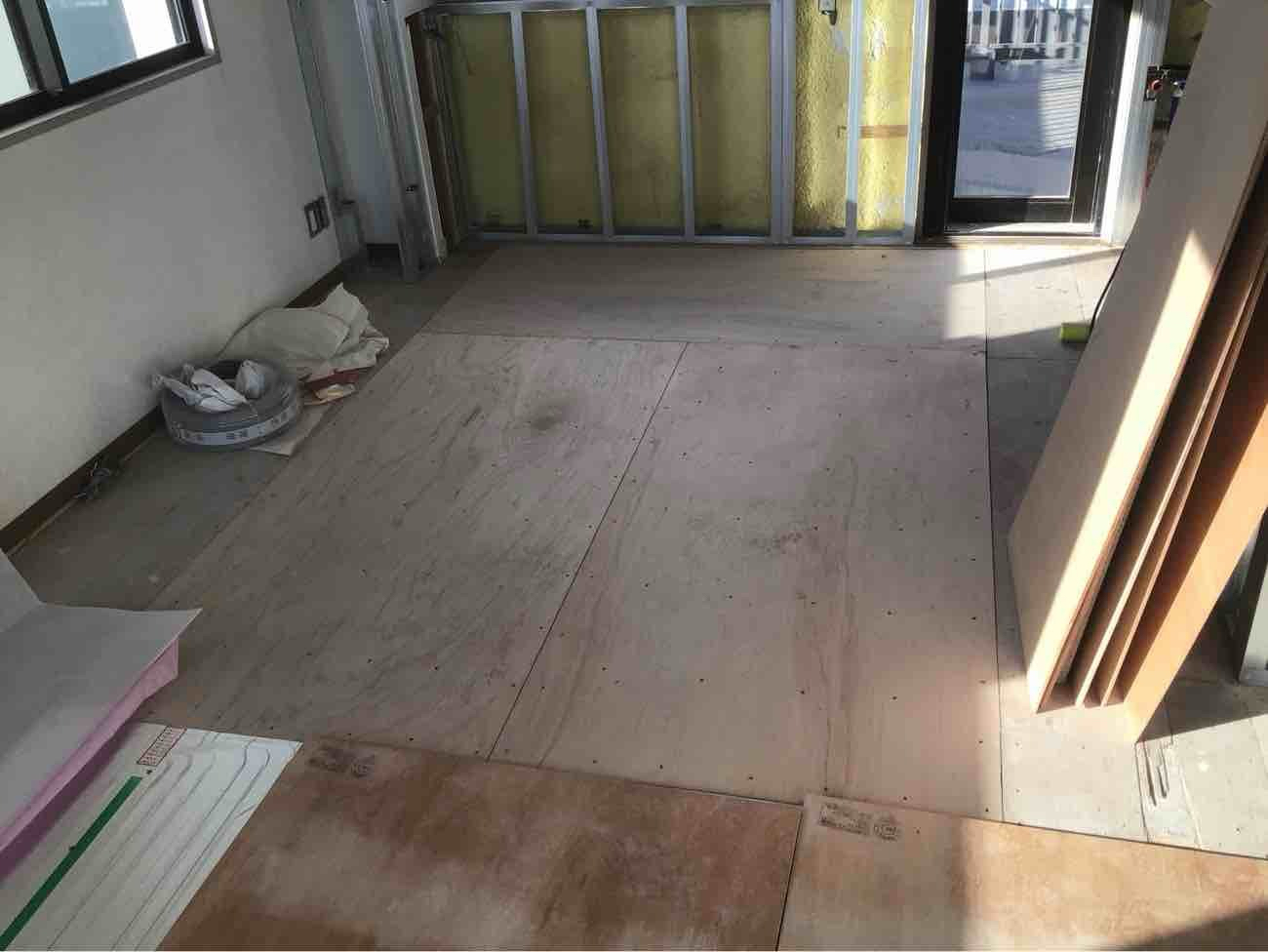 マンション　置床工事　乾式二重床（千葉市美浜区）