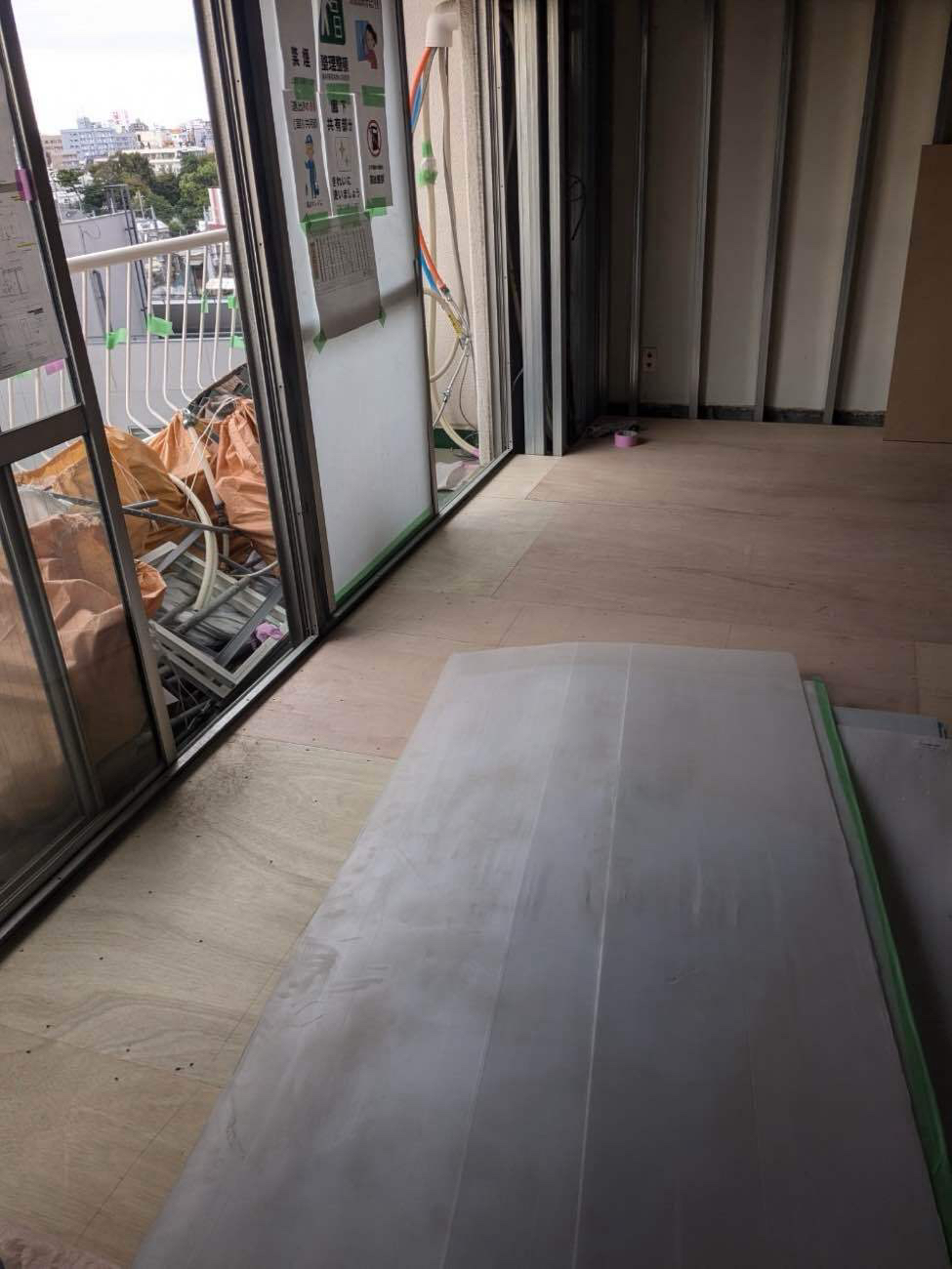 店舗　置床工事　乾式二重床（東京都杉並区）