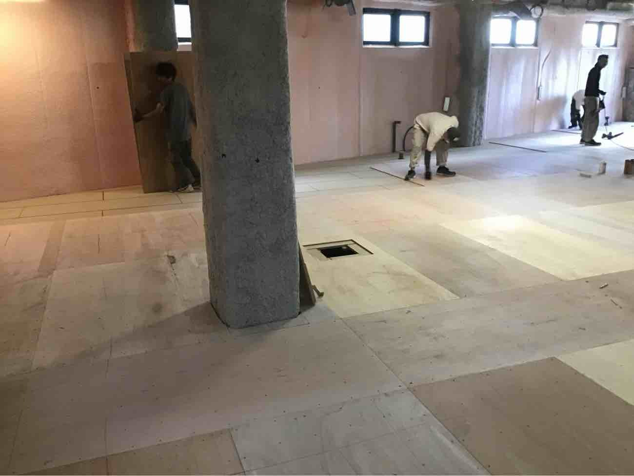 クリニック　置床工事　乾式二重床（埼玉県越谷市）