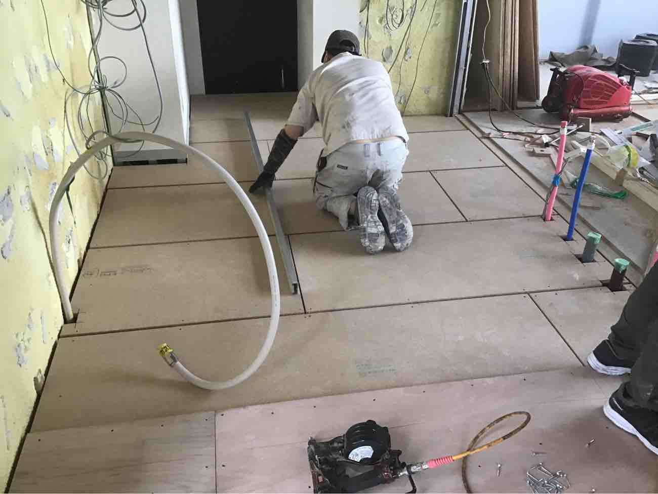 マンション　置床工事　乾式二重床（千葉市美浜区）